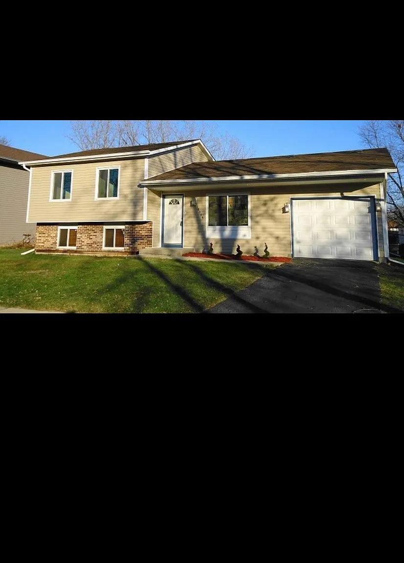 18009 Chantilly Ln photo 1