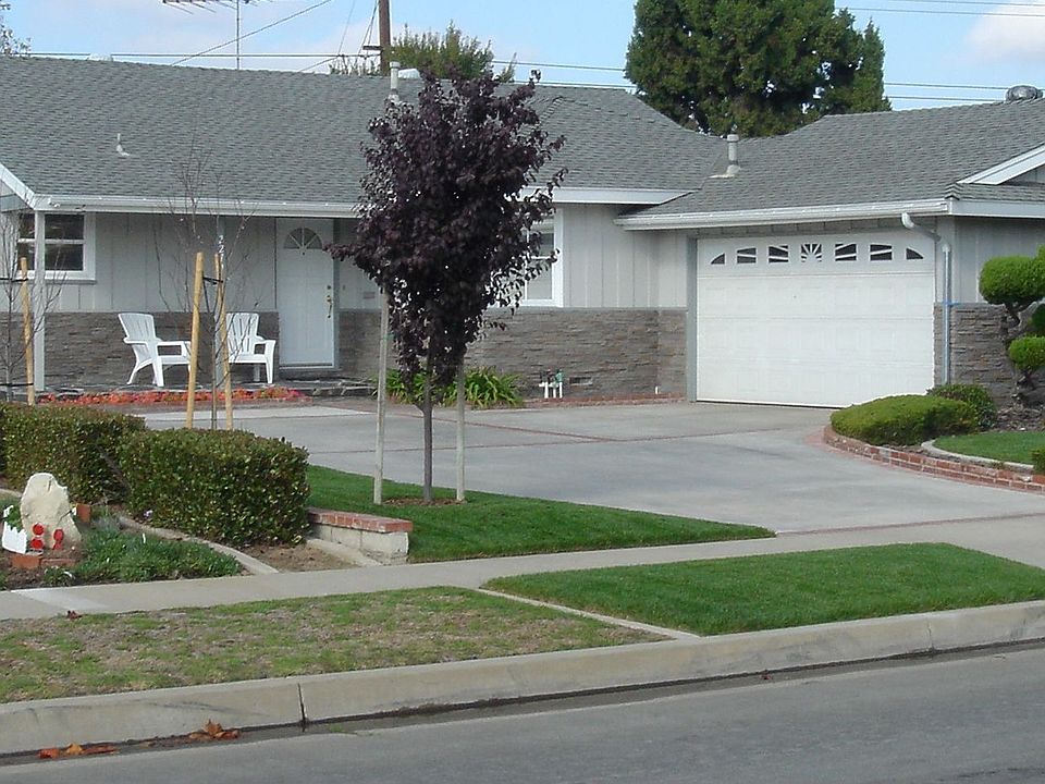 1st image of 22703 Eriel Ave