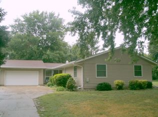 925 Madison St, Vermillion, SD 57069