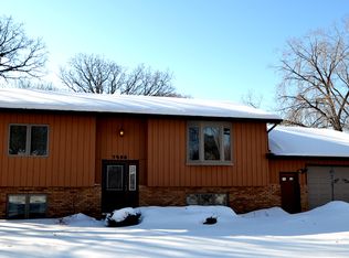 7498 Hayes St NE, Fridley, MN 55432