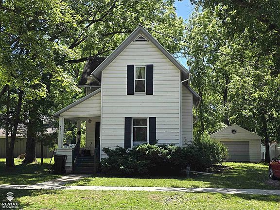 2nd image of 709 Lee St