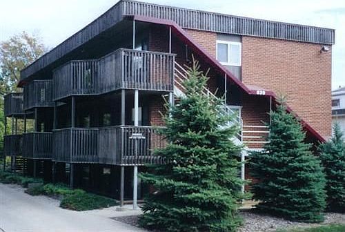 1st image of 839 Tappan Ave APT 2