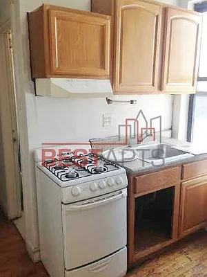 Rented by Best Apartments North Inc | media 18
