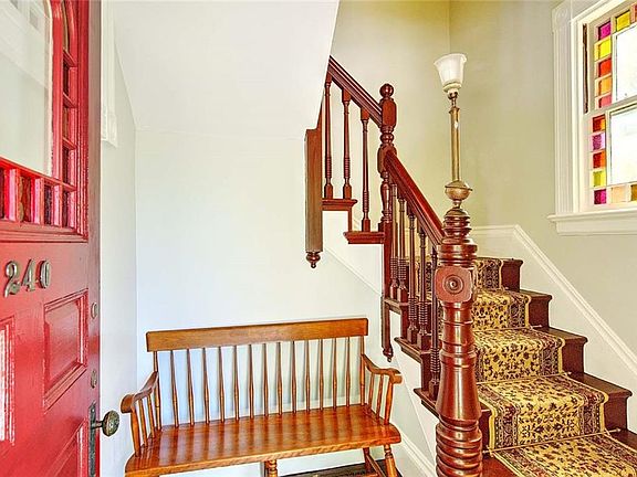 4th image of 238-240 Brown St