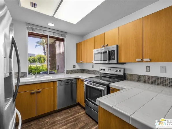 401 S El Cielo Rd APT 157, Palm Springs, CA 92262