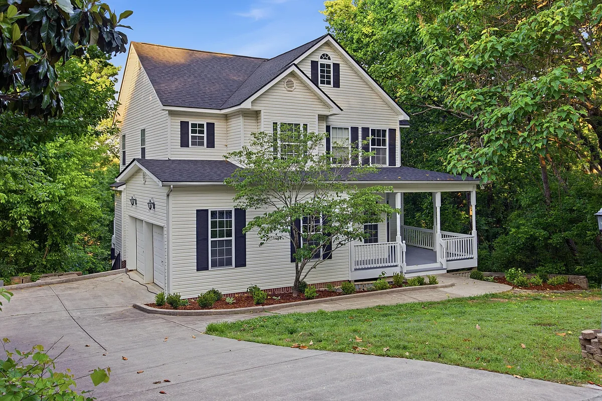 Building Photo - 6351 Sea Haven Dr