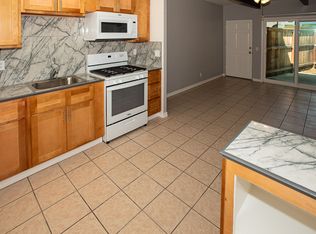 945 High School Way #10, Mountain View, CA 94041