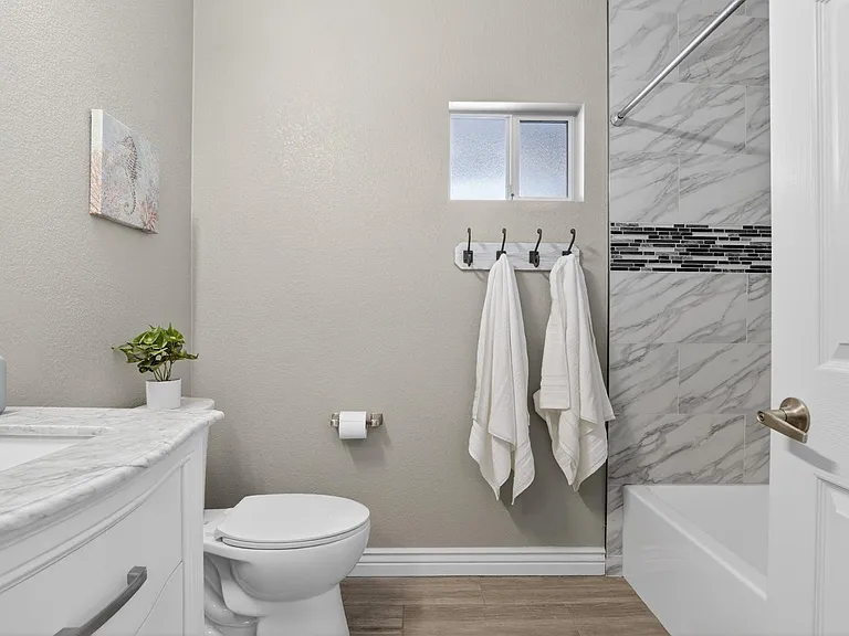 7401 W Arrowhead Clubhouse Dr #2045 — Photo 24