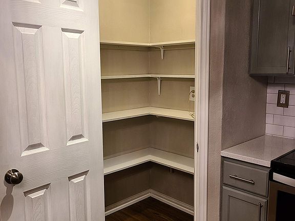 5th image of 6804 Greenspring Dr