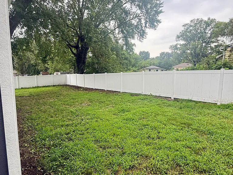 5730 Woodson Rd — Photo 25