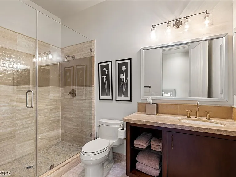 2 Castle Oaks Ct — Photo 44