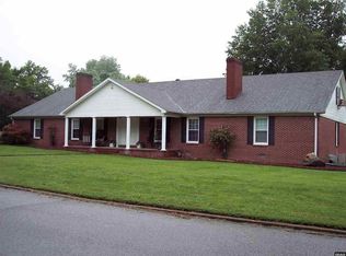 1611 Shatz Rd, Union City, TN 38261