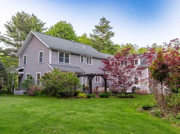 208 Benjamin Wentworth Drive, Tamworth, NH 03817