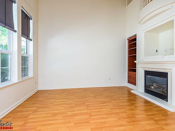 3rd image of 3931 Mosher Dr