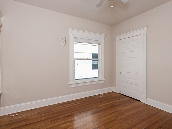 4th image of 3618 4th Ave