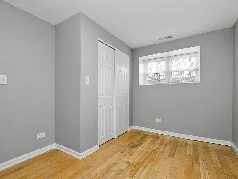 5201 S Calumet Ave — Photo 11
