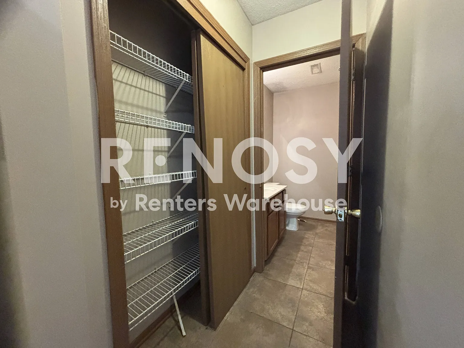 Adorable 3 bedroom duplex available for rent — Photo 4