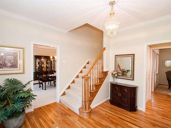 3rd image of 7683 Indian Pond Ct