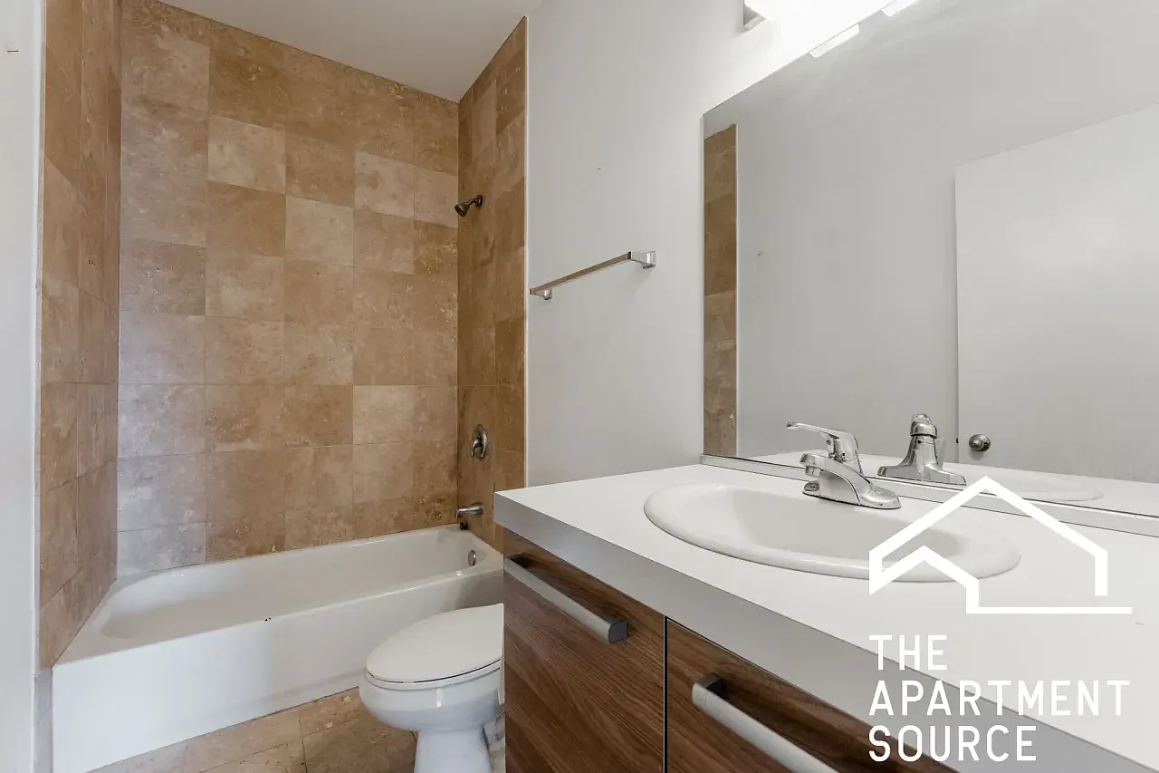 2 bed, 800 sqft, $2,325 — Photo 4