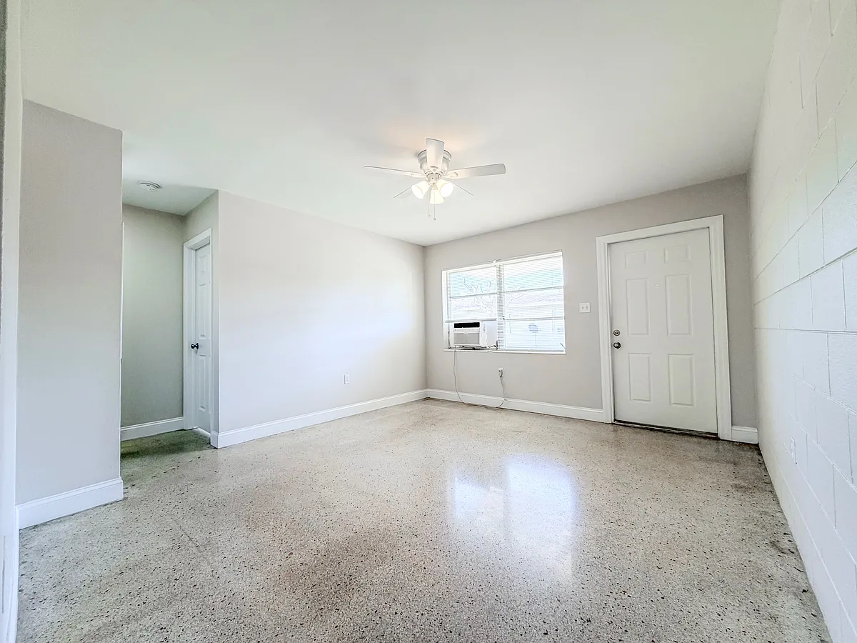 Building Photo - 2506 Avenue #B