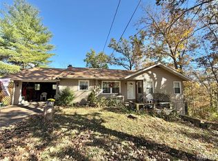 9020 Hickory Dr, Cedar Hill, MO 63016