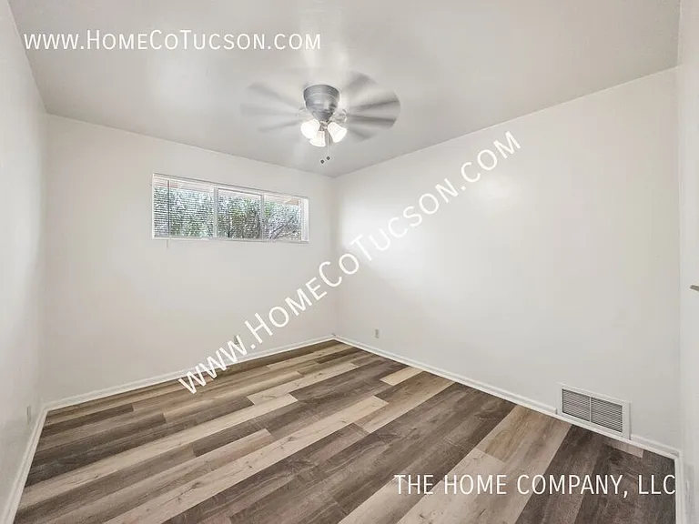 3236 E Hawthorne St — Photo 15