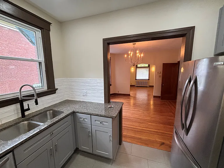 2644 Madison Rd #1 — Photo 4