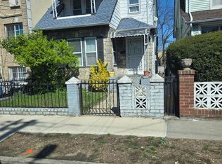 18921 117th Rd, Saint Albans, NY 11412