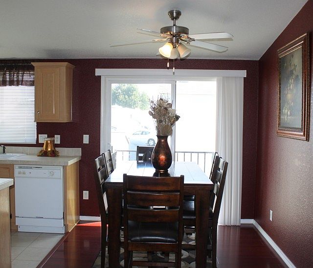 2nd image of 1950 Washington Dr #8