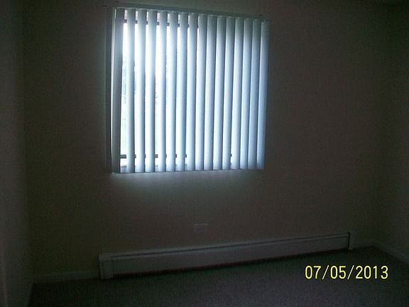 5th image of 1883 Somerset Dr