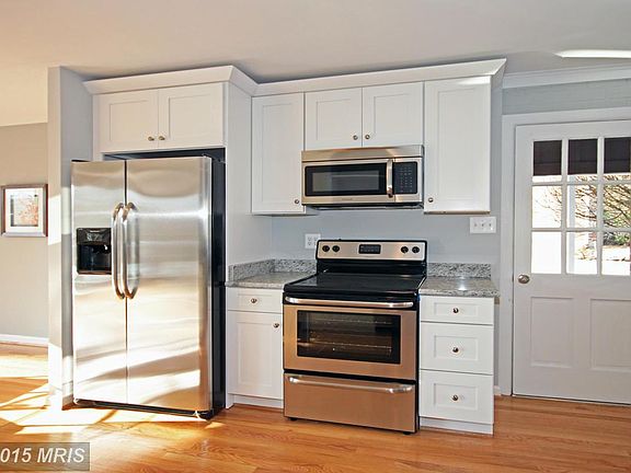 2nd image of 9803 Haviland Ct