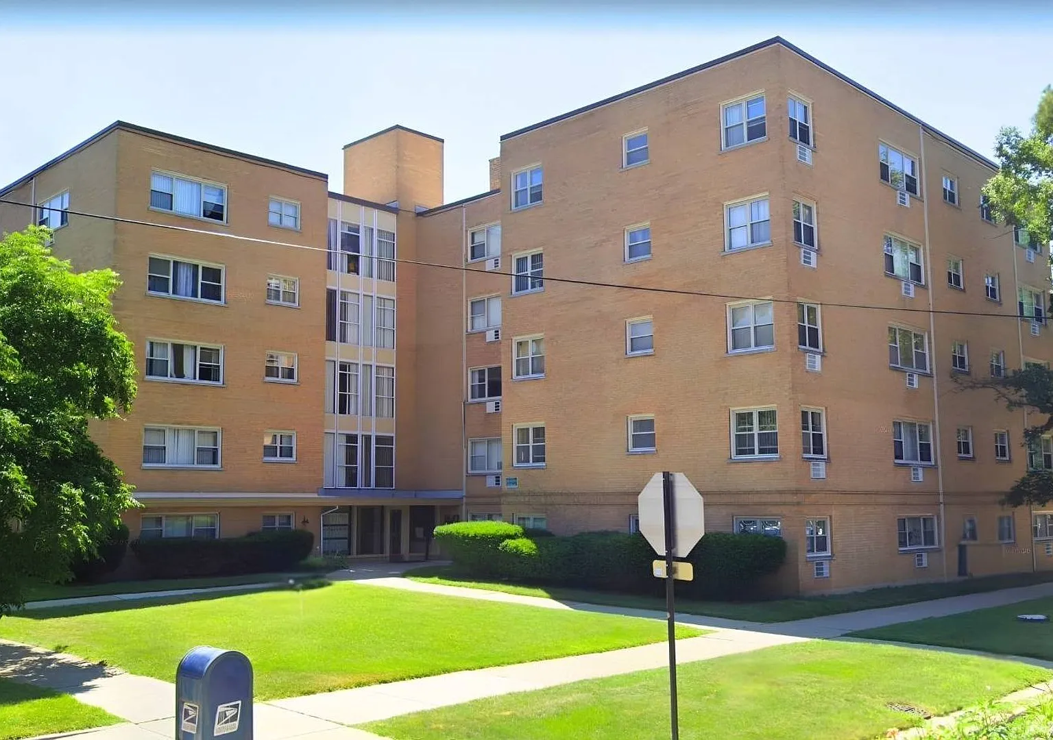1447 WEST TOUHY LLC — Photo 2