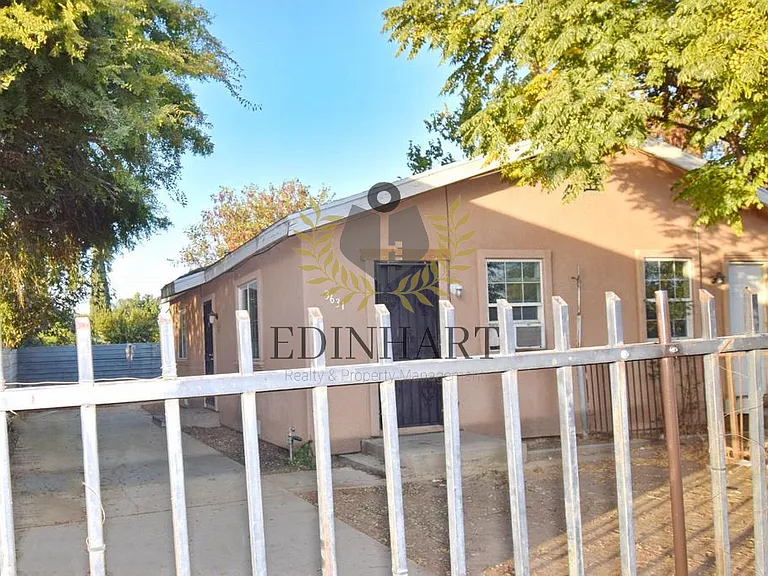 3631 E Dwight Way — Photo 11