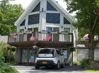 384 E Lake Rd, Cossayuna, NY 12823