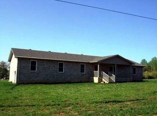 1345 Holcomb Rd, McMinnville, TN 37110