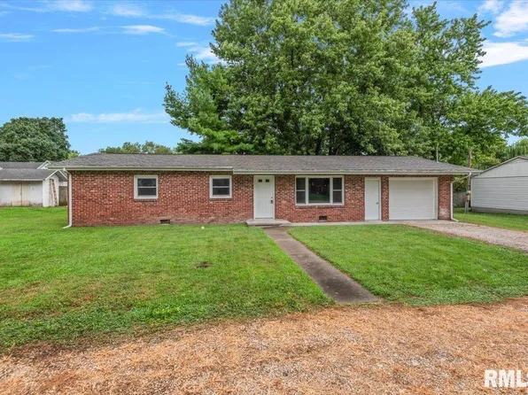 103 N Page St, Morrisonville, IL 62546