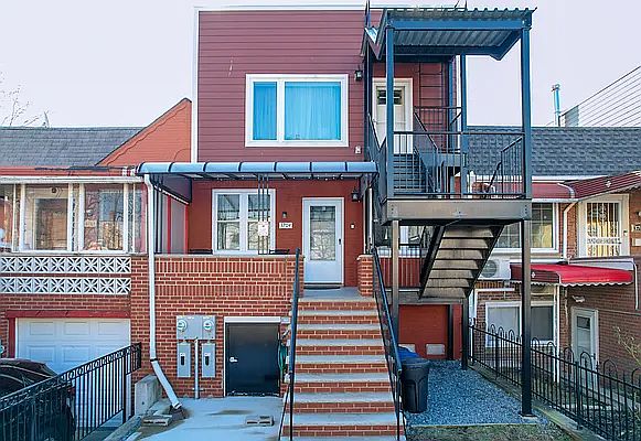 1st image of 3704 Lyme Ave