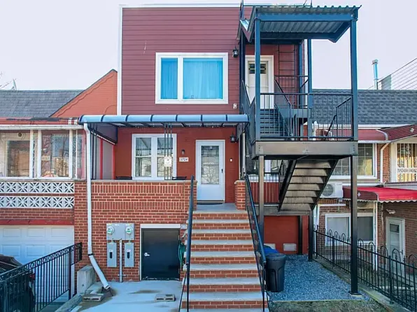3704 Lyme Ave, Brooklyn, NY 11224