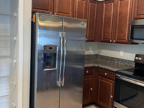 5th image of 15552 Florence Hollow Pl