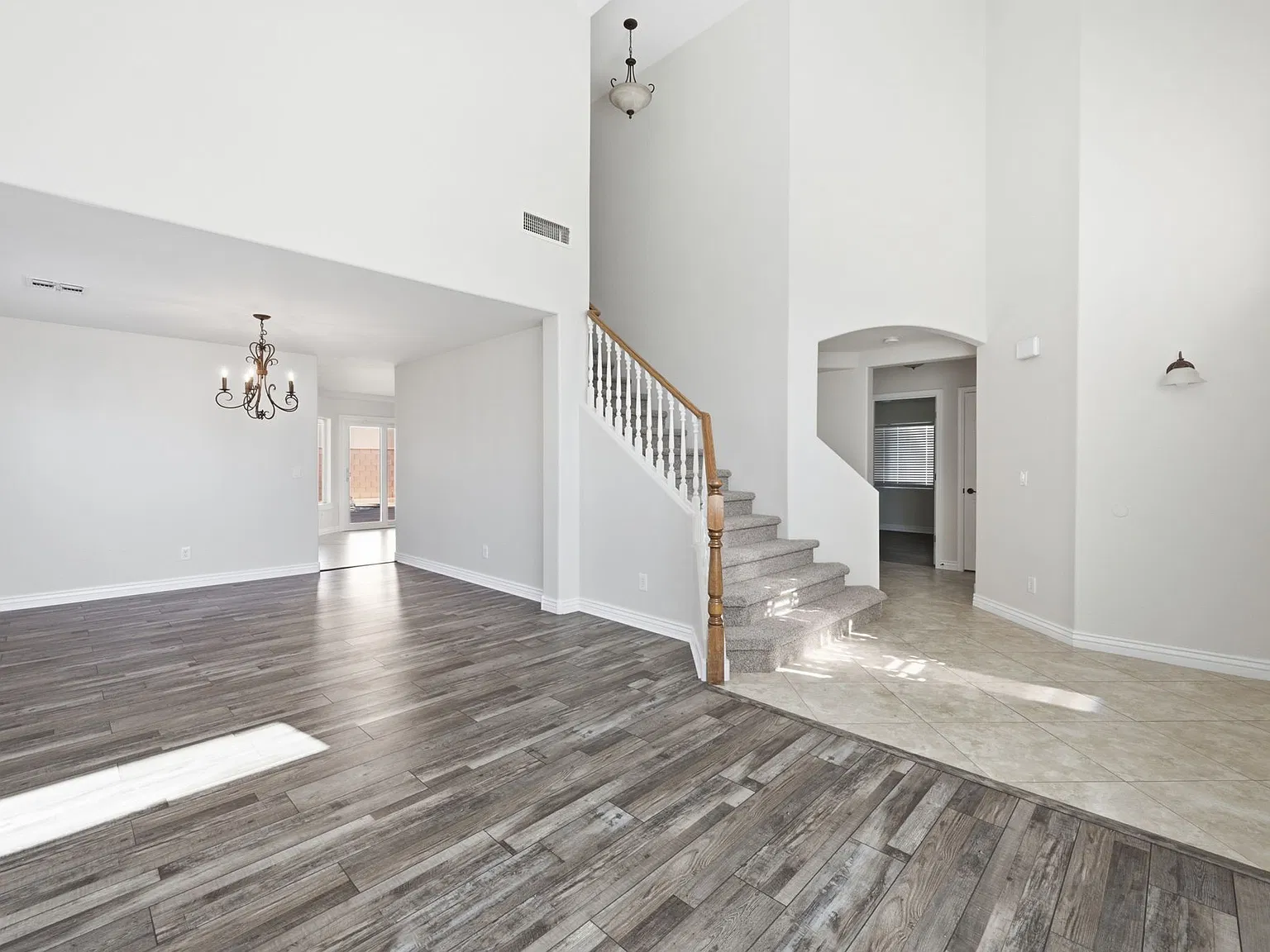 5 bed, 2187 sqft, $2,995 — Photo 2