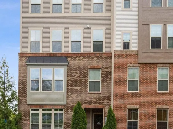 25284 Gray Poplar Ter, Aldie, VA 20105