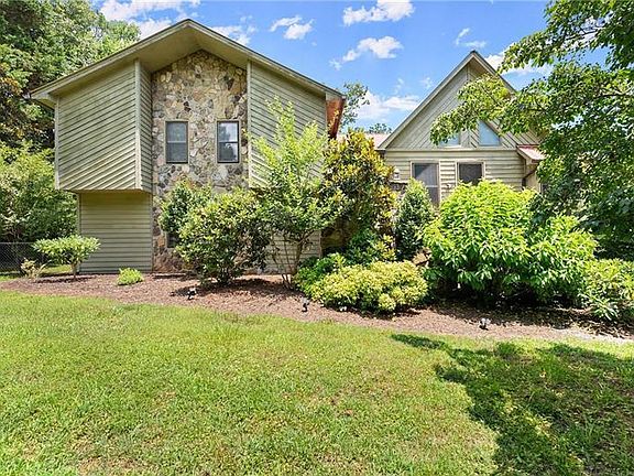 2nd image of 735 Calhoun Rd