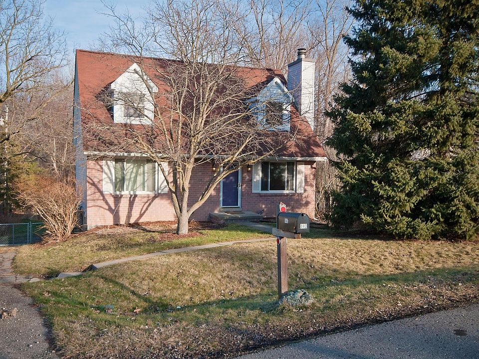 1st image of 140 Valley Dr