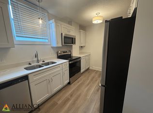 Bertrand St. 1225, Manhattan, KS 66502