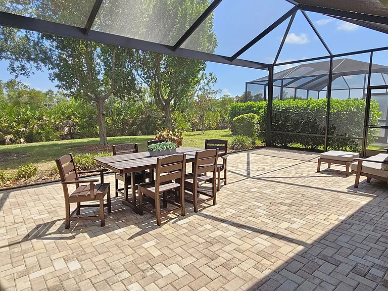 10361 Crooked Creek Dr — Photo 29