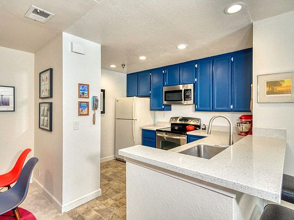3rd image of 2324 La Terrace Cir