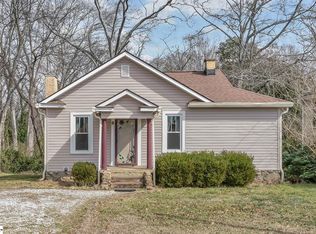 213 S Walnut St, Seneca, SC 29678