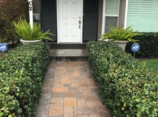 302 W 33rd St, Long Beach, CA 90806