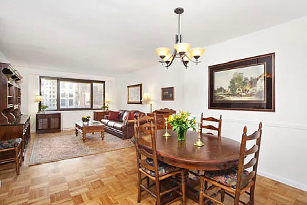 Sold by Marilyn Korn Real Estate | media 17