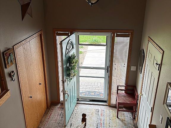 5th image of 1567 Woodridge Ln